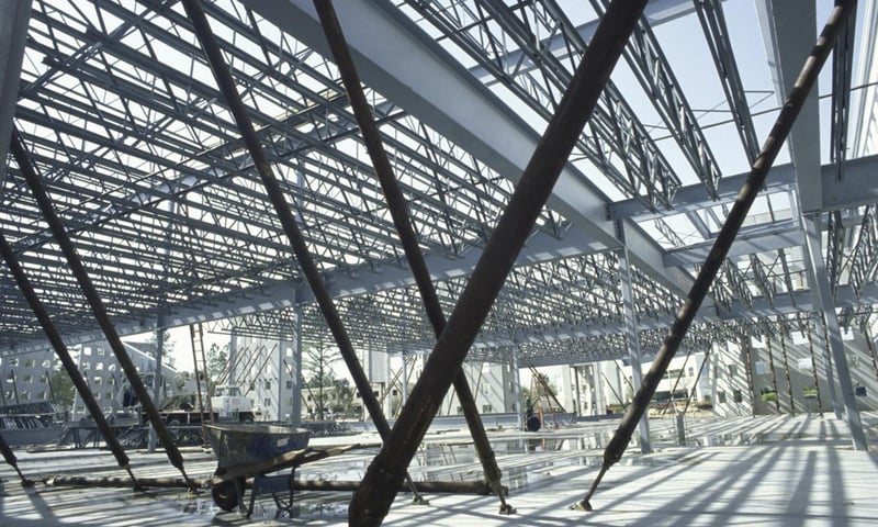 Het aangenomen Wetsvoorstel Kwaliteitsborging en de aangescherpte waarschuwingsplicht